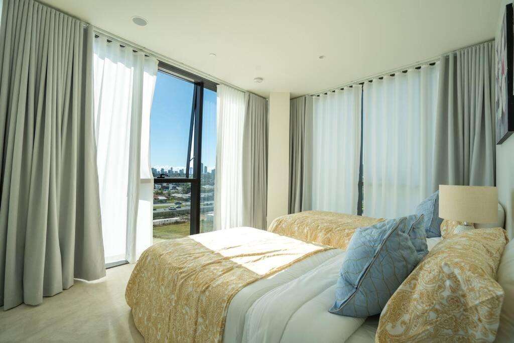 Serene Paradise Palms Luxury 3 Bed @mermaid Water Gold Coast